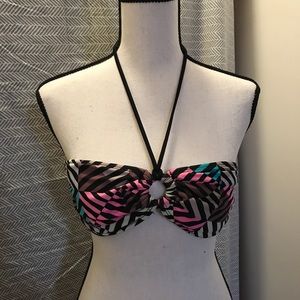 Geometric bikini top